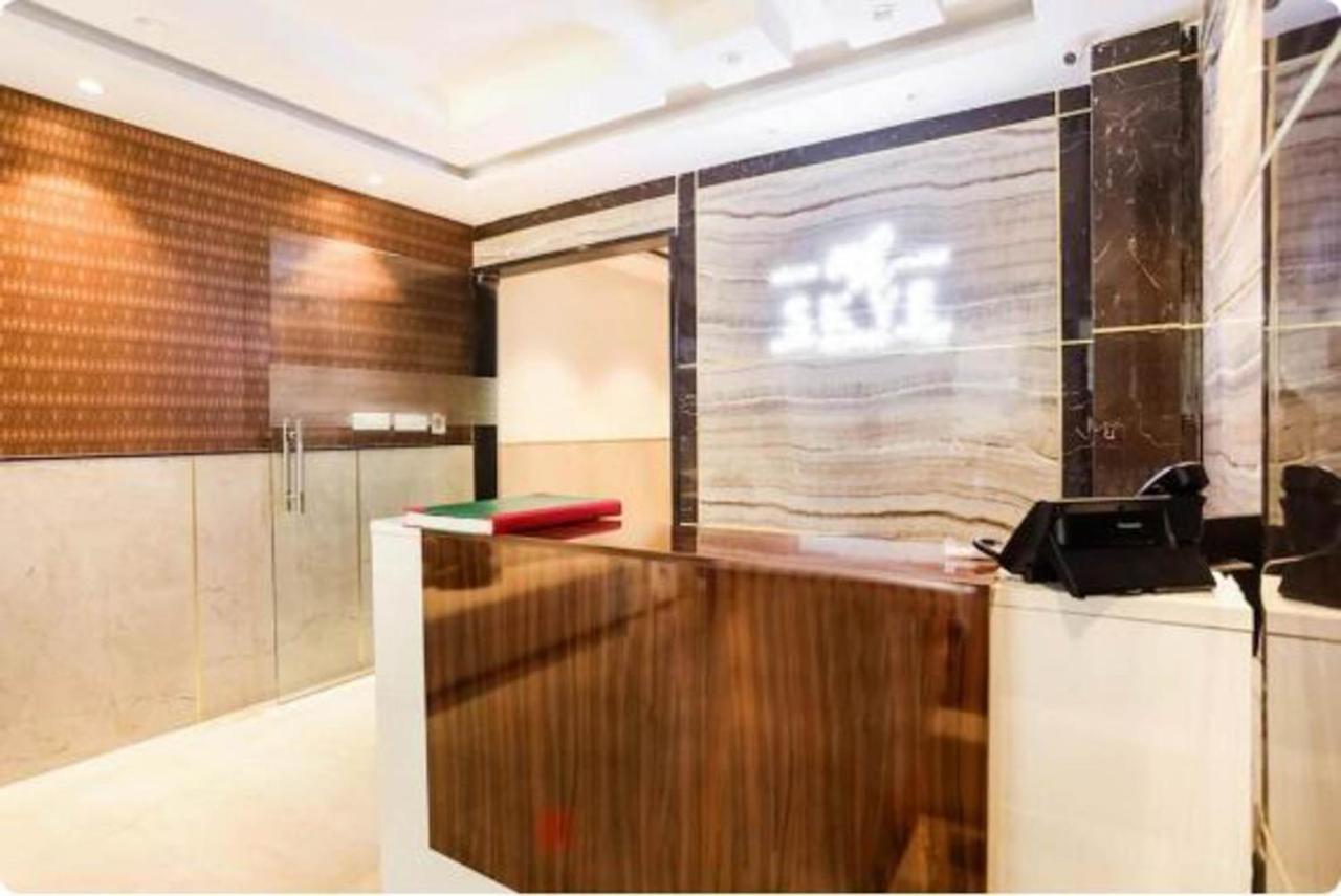 Hotel Royal Sky Luxury Near Delhi Airport Nuova Delhi Esterno foto