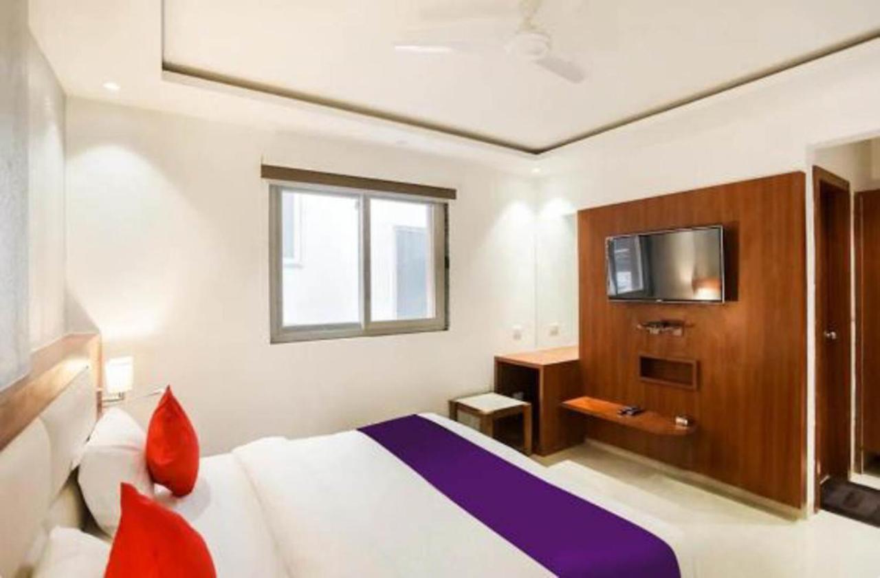 Hotel Royal Sky Luxury Near Delhi Airport Nuova Delhi Esterno foto
